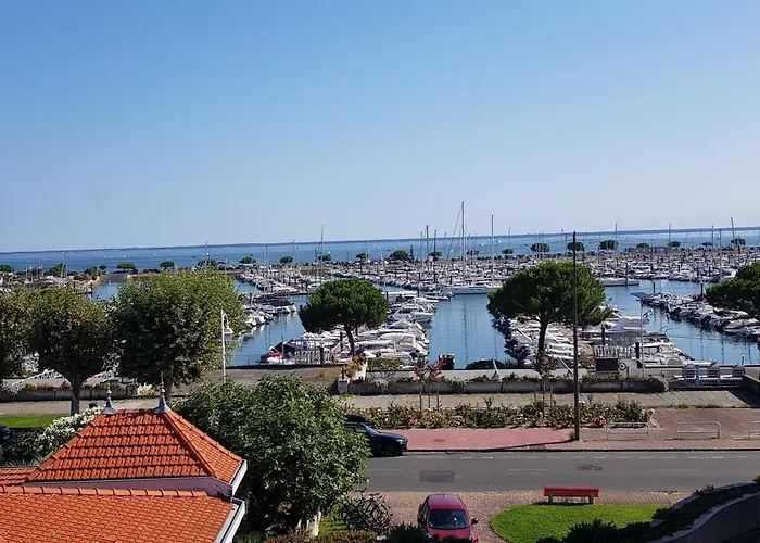 Petit Port - T3 Vue Bassin Appartement